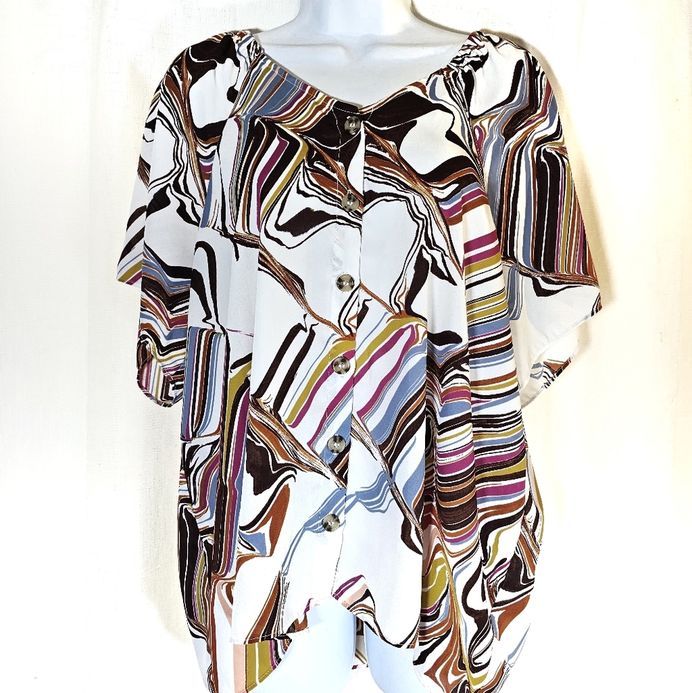 3/$20 Cato 14/16W Contemporary Top